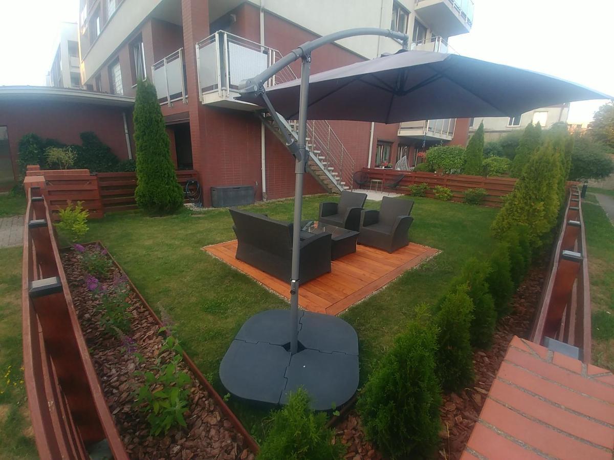 Apartament Jantar Z Ogrodem Колобжег Екстериор снимка